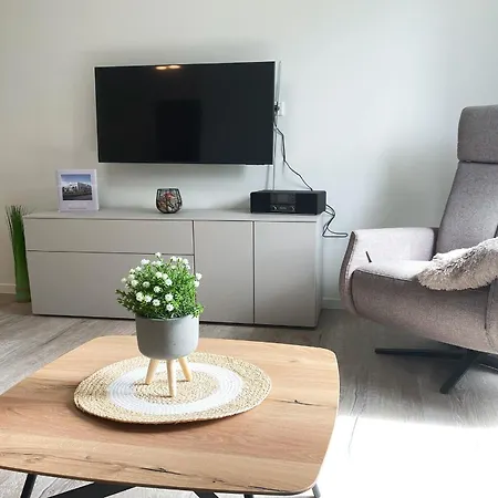 Kueste33/44 - Neues Mit Sauna In Strannaehe * טוסנס